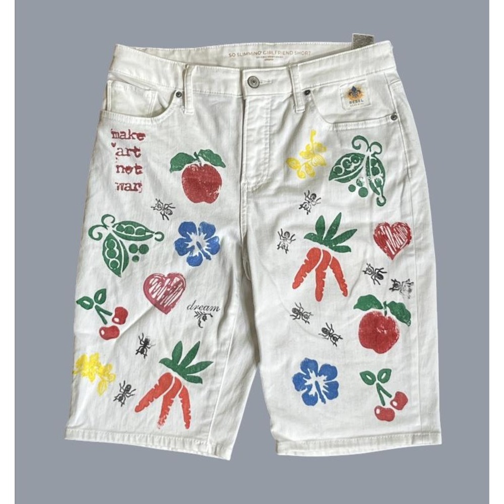 HAND PAINTED White Denim Shorts Garden Fruit/Veggies Graffiti Street Art Size 6